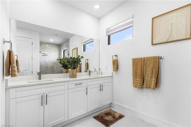 1929 NE 14th ST, Cape Coral, FL 33909