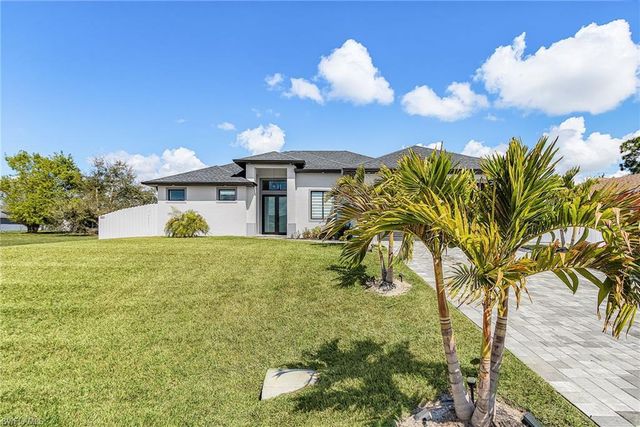 1929 NE 14th ST, Cape Coral, FL 33909