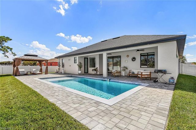 1929 NE 14th ST, Cape Coral, FL 33909