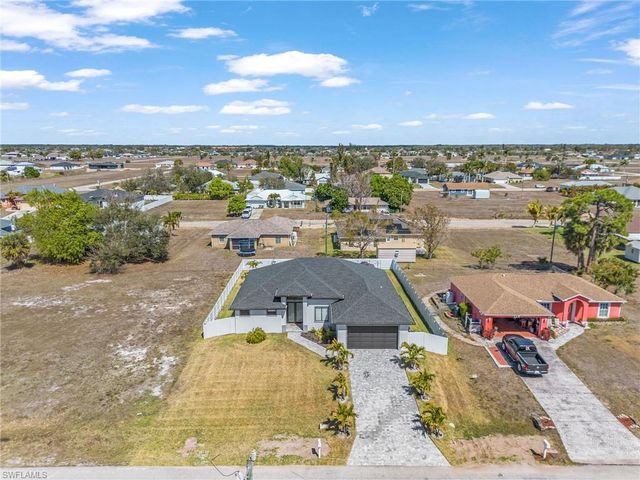 1929 NE 14th ST, Cape Coral, FL 33909