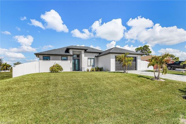 1929 NE 14th ST, Cape Coral, FL 33909