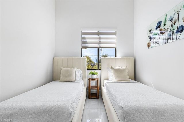 1929 NE 14th ST, Cape Coral, FL 33909