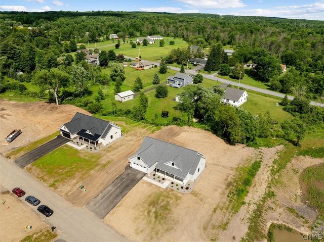 102 Stonebrooke Drive, Marcy, NY 13403