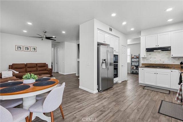 19904 Holly Drive, Saugus, CA 91350