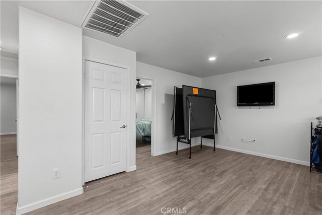 19904 Holly Drive, Saugus, CA 91350