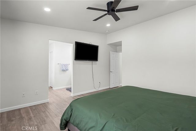 19904 Holly Drive, Saugus, CA 91350