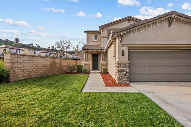 19904 Holly Drive, Saugus, CA 91350