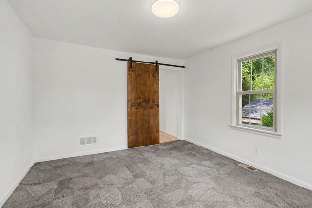 3614 CLOVERFIELD RD, Harrisburg, PA 17109