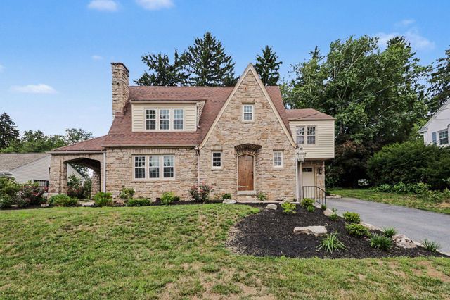 3614 CLOVERFIELD RD, Harrisburg, PA 17109