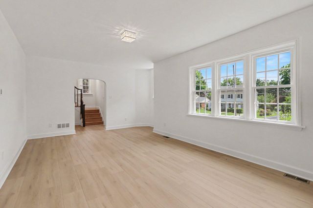 3614 CLOVERFIELD RD, Harrisburg, PA 17109