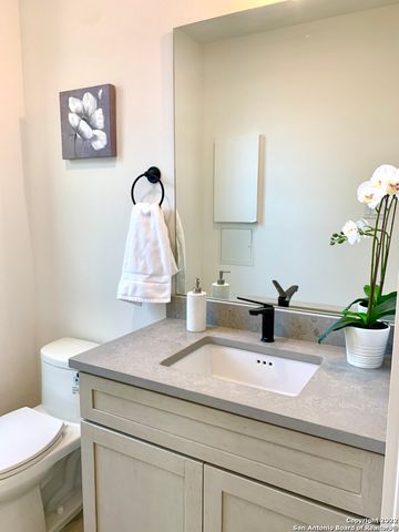 808 E Carson St Unit 101, San Antonio, TX 78208