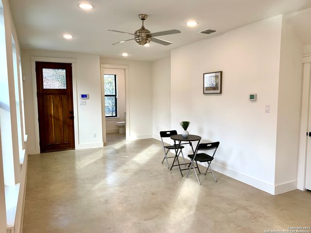 808 E Carson St Unit 101, San Antonio, TX 78208