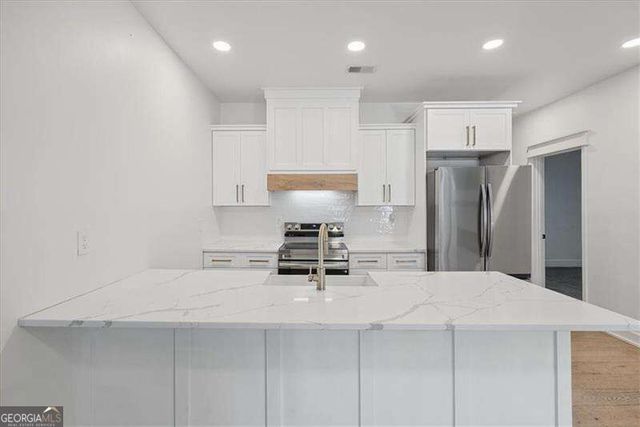 607 Harlan Street, Calhoun, GA 30701
