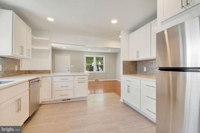 5010 SHERIDAN ST, Riverdale, MD 20737