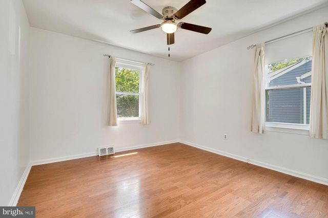 5010 SHERIDAN ST, Riverdale, MD 20737