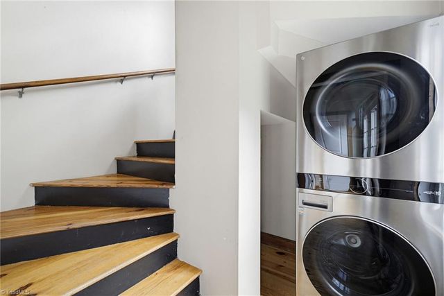 445 McAdoo Avenue, Greensboro, NC 27406