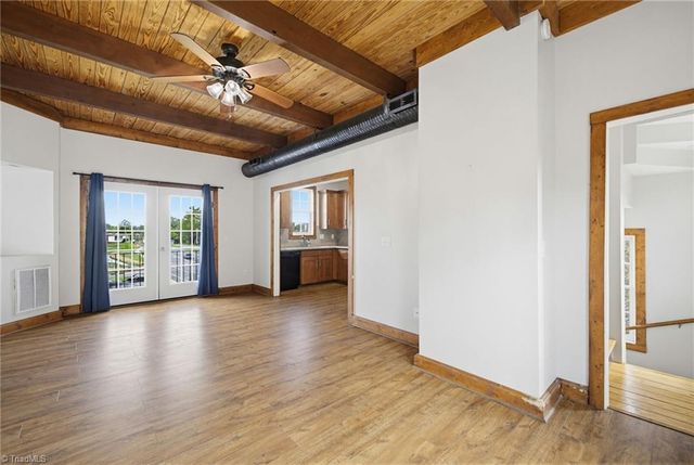 445 McAdoo Avenue, Greensboro, NC 27406