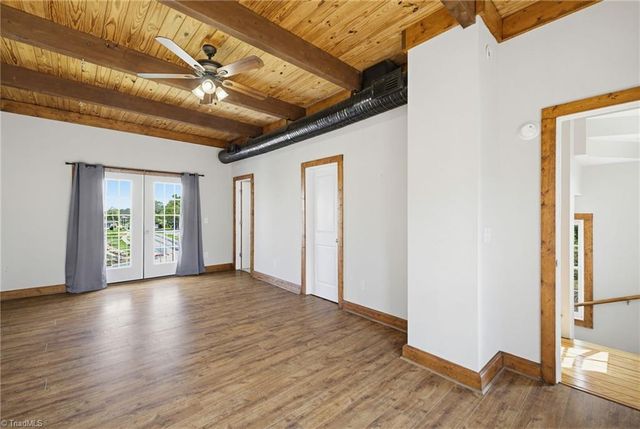 445 McAdoo Avenue, Greensboro, NC 27406