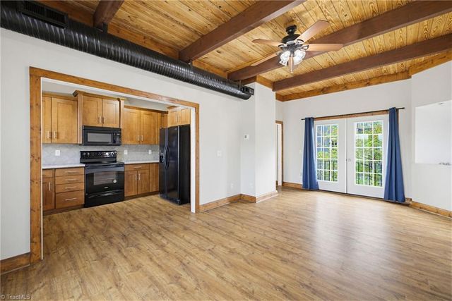 445 McAdoo Avenue, Greensboro, NC 27406