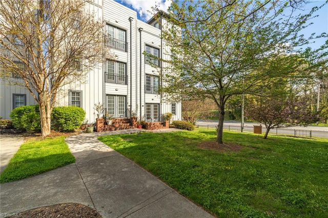 445 McAdoo Avenue, Greensboro, NC 27406