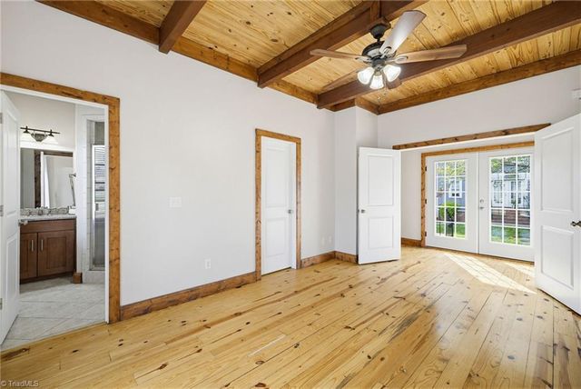 445 McAdoo Avenue, Greensboro, NC 27406