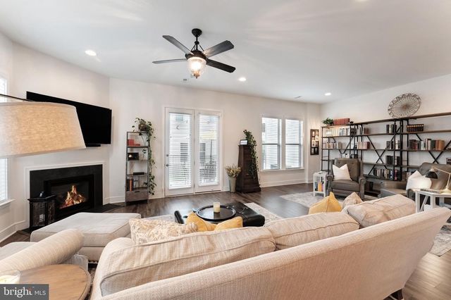 42788 MACBETH TER, Ashburn, VA 20148