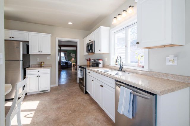 561 BOWEN STREET, Oshkosh, WI 54901