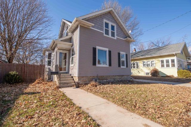 561 BOWEN STREET, Oshkosh, WI 54901