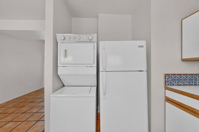 615 Menaul Boulevard NW UNIT E, Albuquerque, NM 87107