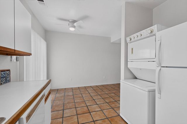 615 Menaul Boulevard NW UNIT E, Albuquerque, NM 87107