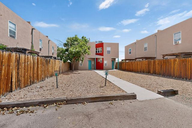 615 Menaul Boulevard NW UNIT E, Albuquerque, NM 87107