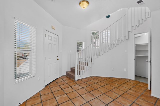 615 Menaul Boulevard NW UNIT E, Albuquerque, NM 87107