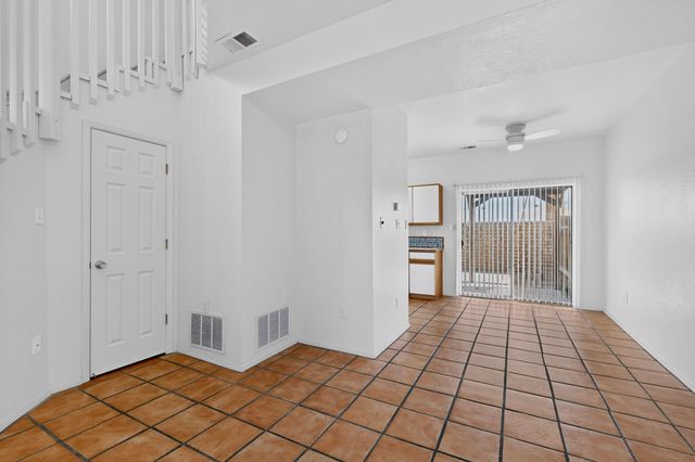 615 Menaul Boulevard NW UNIT E, Albuquerque, NM 87107
