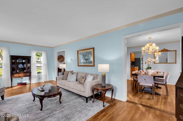 19 Ivy Hill Road, Red Bank, NJ 07701