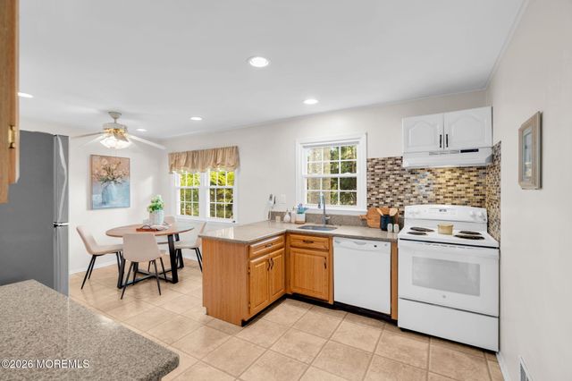 19 Ivy Hill Road, Red Bank, NJ 07701