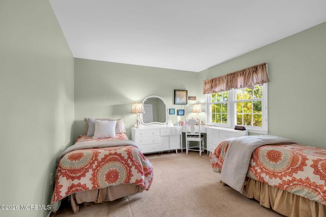 19 Ivy Hill Road, Red Bank, NJ 07701