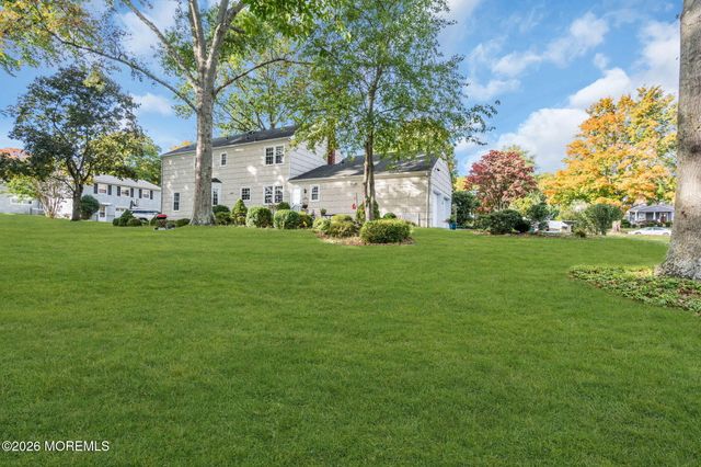 19 Ivy Hill Road, Red Bank, NJ 07701