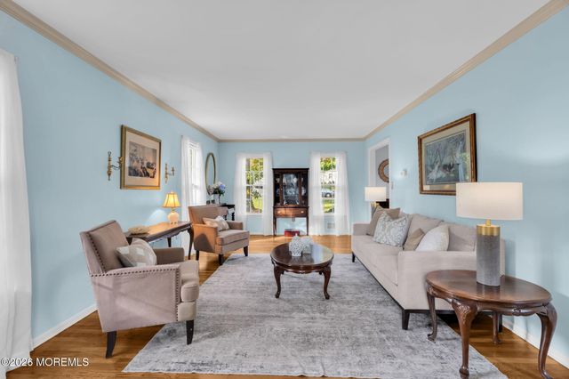 19 Ivy Hill Road, Red Bank, NJ 07701