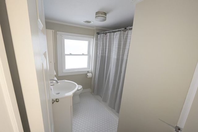 15 Lincoln Ave, Hull, MA 02045