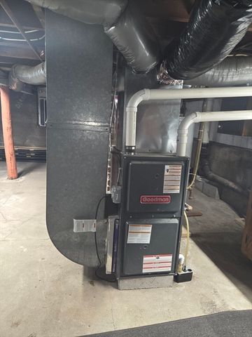 15 Lincoln Ave, Hull, MA 02045