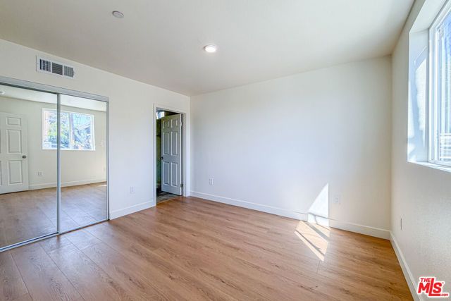 423 E 31st Street, Los Angeles, CA 90011