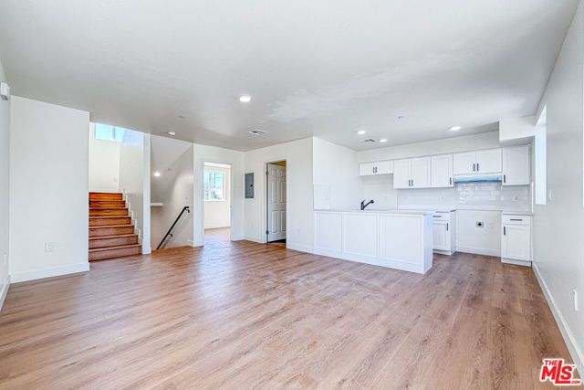 423 E 31st Street, Los Angeles, CA 90011
