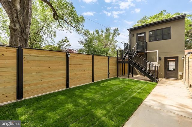 235 12TH ST SE, Washington, DC 20003