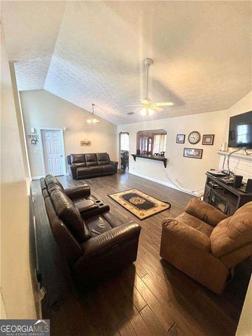 3672 Misty Oak Drive, Flowery Branch, GA 30542