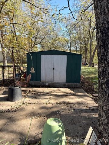 61 Berry, Bokchito, OK 74701