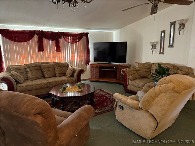 61 Berry, Bokchito, OK 74701