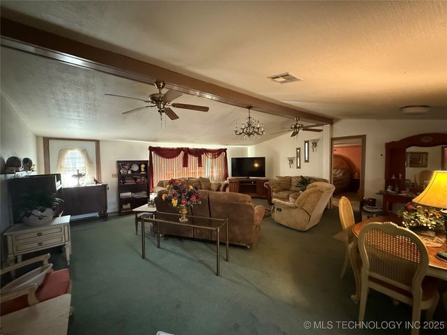 61 Berry, Bokchito, OK 74701