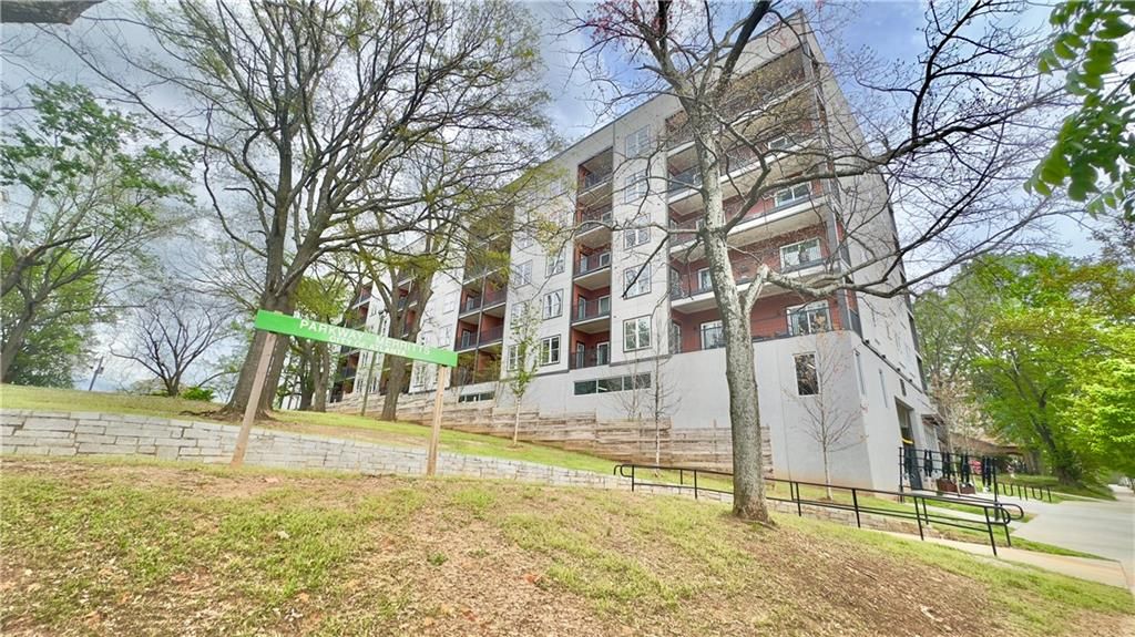 525 Parkway NE Drive 213, Atlanta, GA 30308