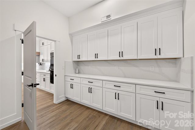 3141 Brayland Avenue, Matthews, NC 28104