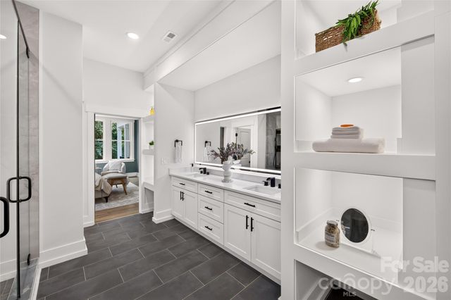 3141 Brayland Avenue, Matthews, NC 28104